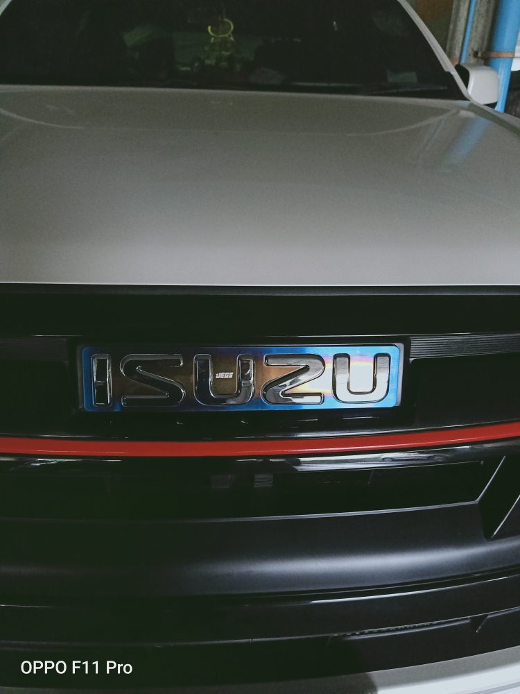 เพลทครอบโลโก้อีซูซุ All new ISUZU D-MAX, ISUZU MU-X สีไทเทเนียม 4 01e536fd3412dd416cdbcad5b2f7a5d3