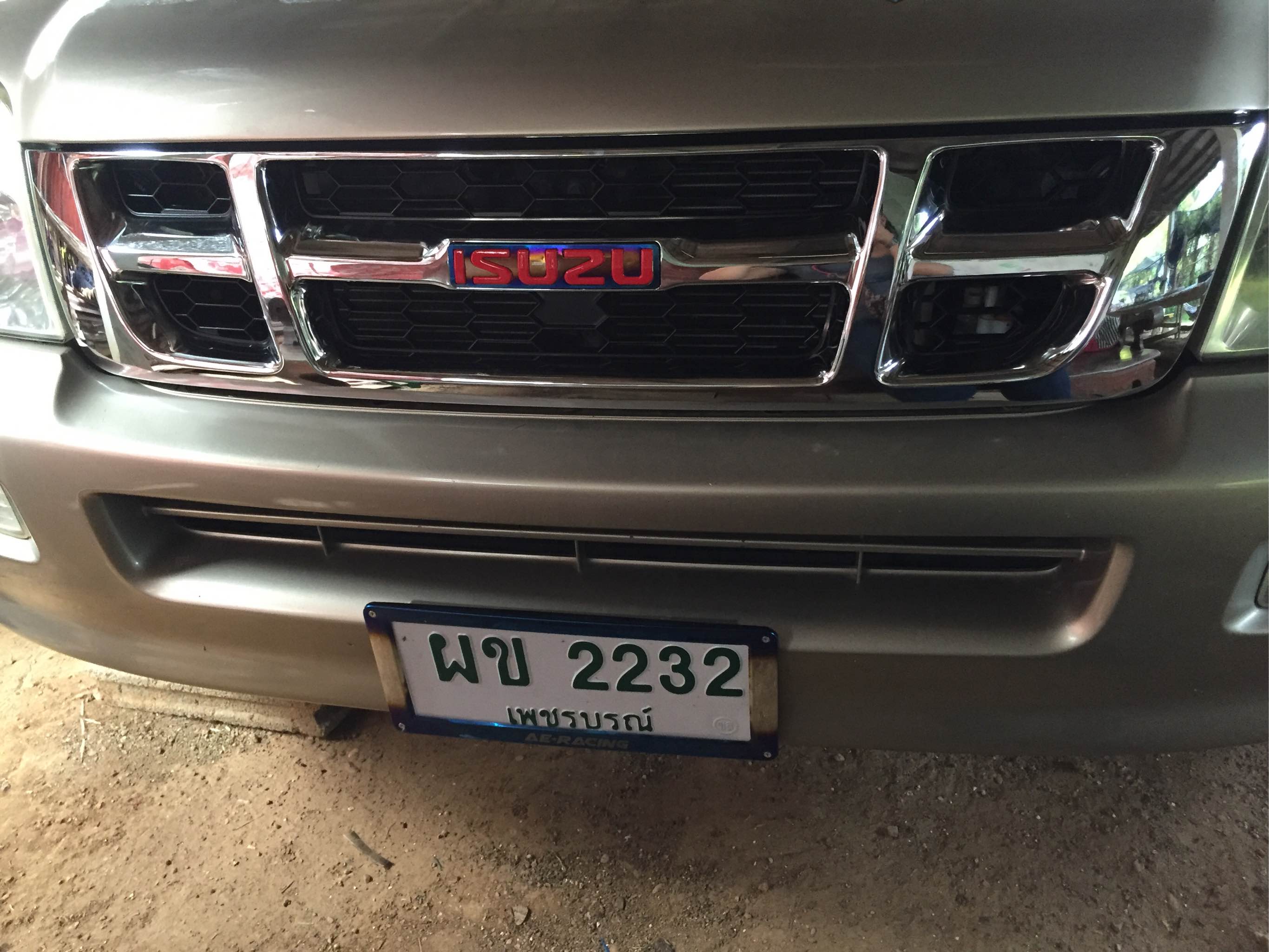 กระจังหน้าแต่ง ISUZU D-MAX 2002 2003 2004 2005 2006 10 7f9f886a0942337ff39a51e74c0314a7