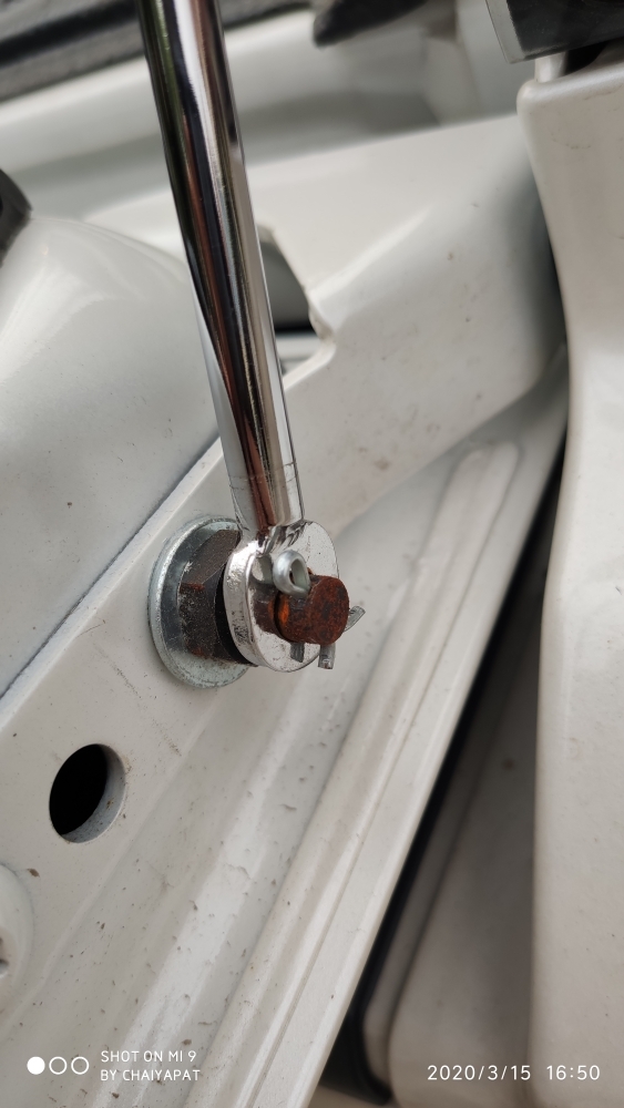 โช้คผ่อนแรงฝาท้าย ช่วยเปิดฝาท้ายแบบสโลว์ ISUZU D-MAX 9 9df460b245eae46cb755179a3ae1aee3