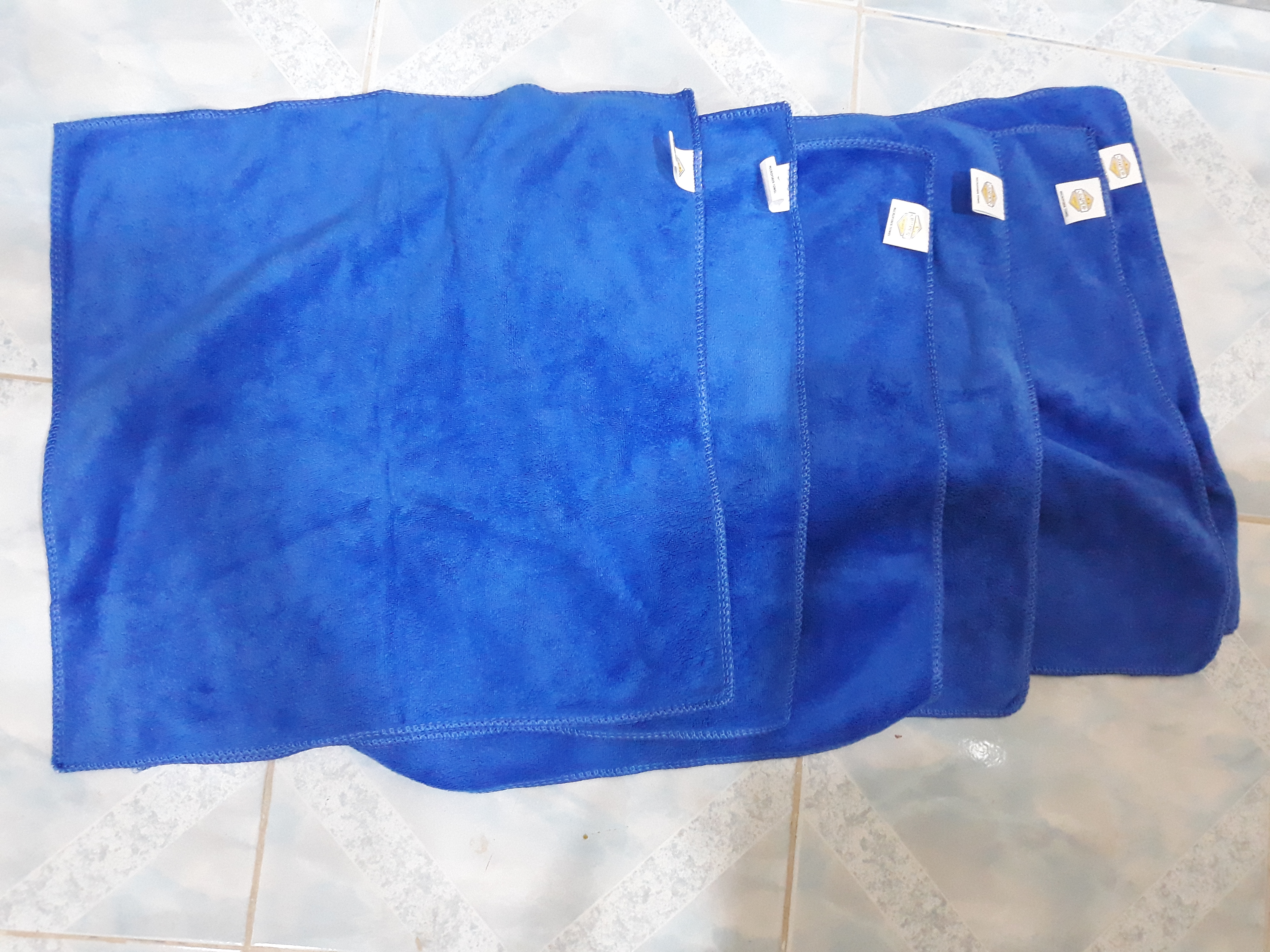 6 ผืน!! Jumper Kids ผ้าไมโครไฟเบอร์ Microfiber หนา 280 กรัม ขนาด 40 x 40 cm. 5 abf42463b95a4c8baac7a0d2fc75e3fe