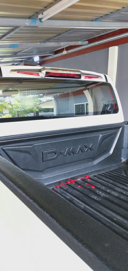 ครอบไฟเบรคโครเมี่ยม (Third Brake Light) ISUZU D-MAX 2012 - ปัจจุบัน 2 e317397781c15a14ac4607f524e09088