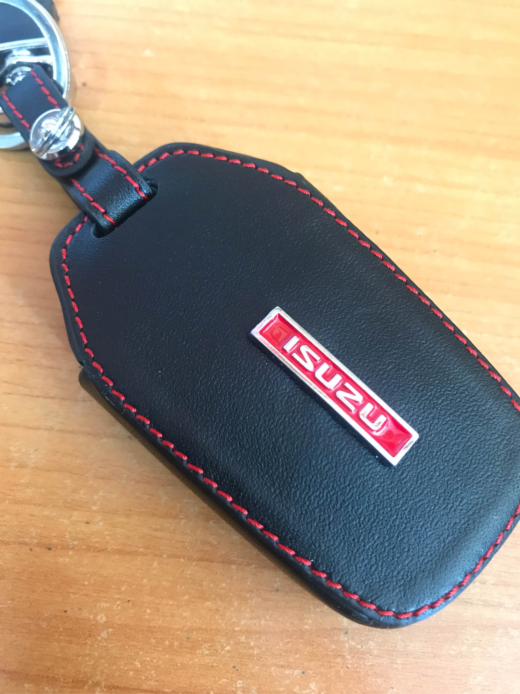 ซองหนังใส่กุญแจรีโมทรถยนต์ ISUZU MU-X / ISUZU D-MAX 2012-2016 3 e8fb9dd963cb774be71963921f833059