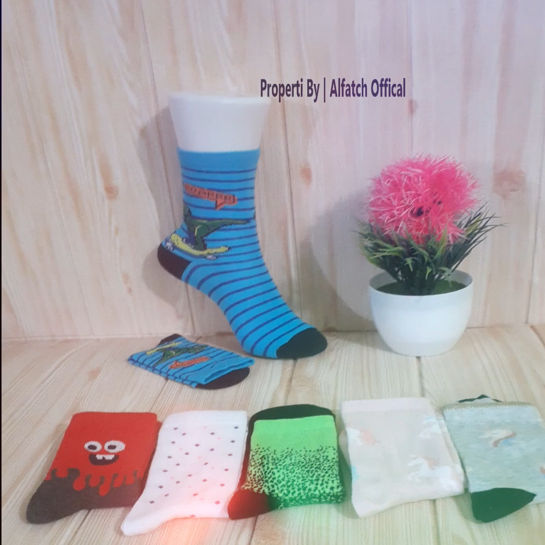 Kaos Kaus Kaki Anak Perempuan Laki-Laki Cewek Cowok Unisex Panjang Motif Gambar Animal Karakter Lucu Ukuran Sekolah TK PAUD SD Bahan Katun Spandek Tebal