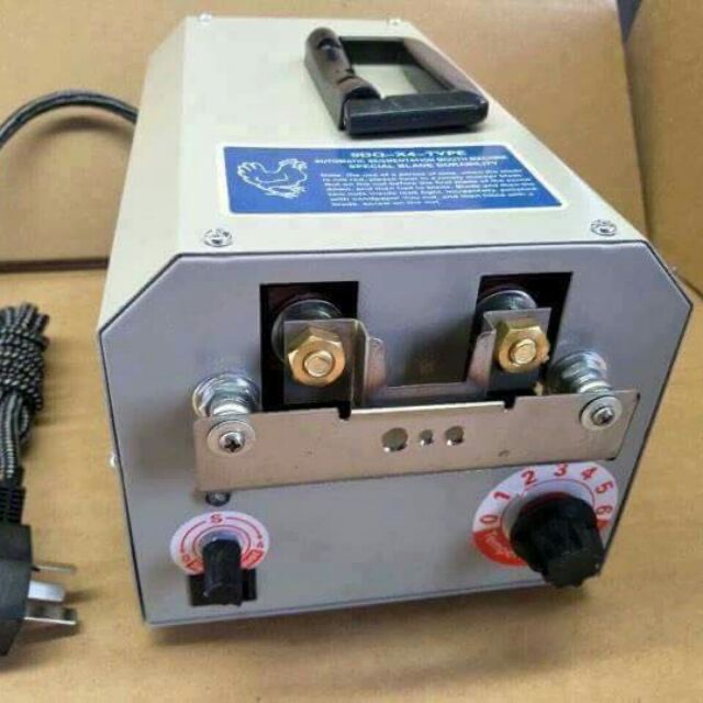 Máy cắt mỏ gà tự động, Máy cắt mỏ 9DQX4 tặng kèm 2 lưỡi dao