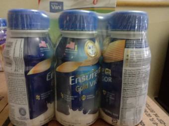 Sữa bột pha sẵn Ensure gold vigor dạng chai lốc 6 chai 237ml.  Ensure gold vigor được chứng minh lâm sàng giúp tăng cường sức khỏe thể chất và chất lượng cuộc sống.