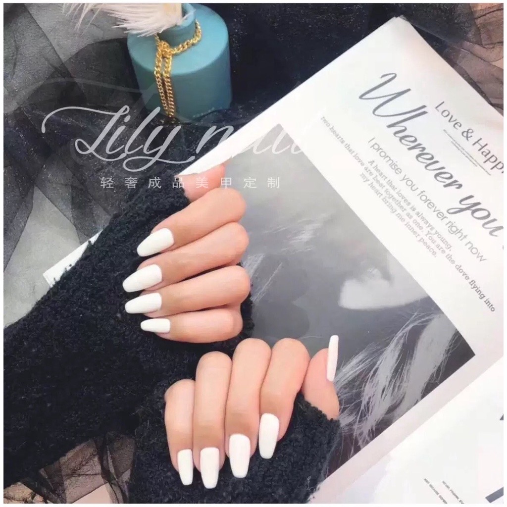 Nailbox trắng trơn