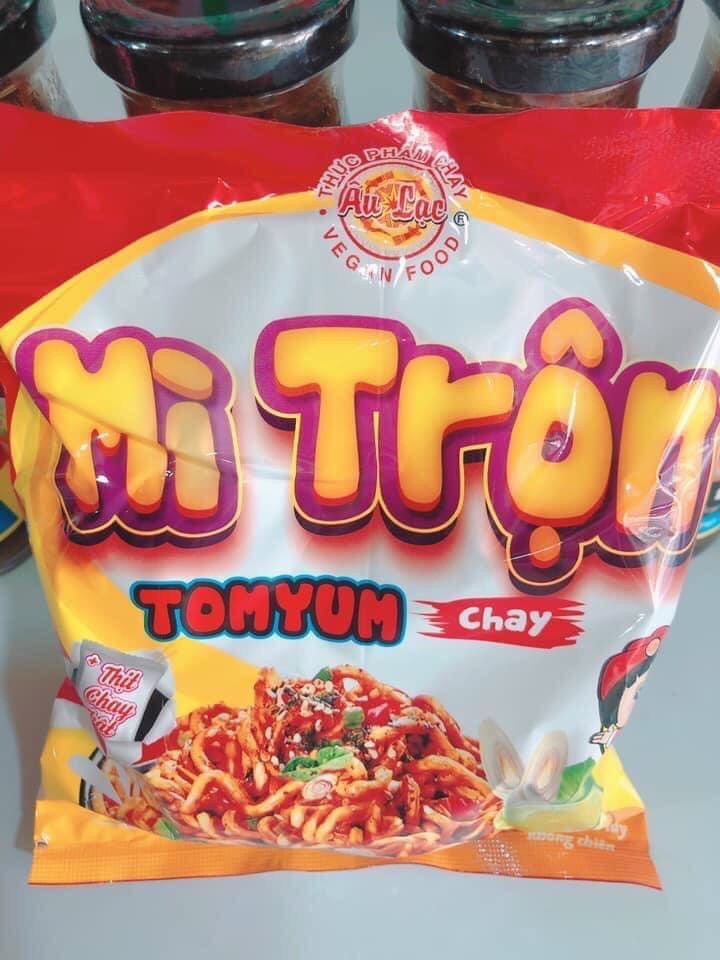 Mì trộn tomyum chay