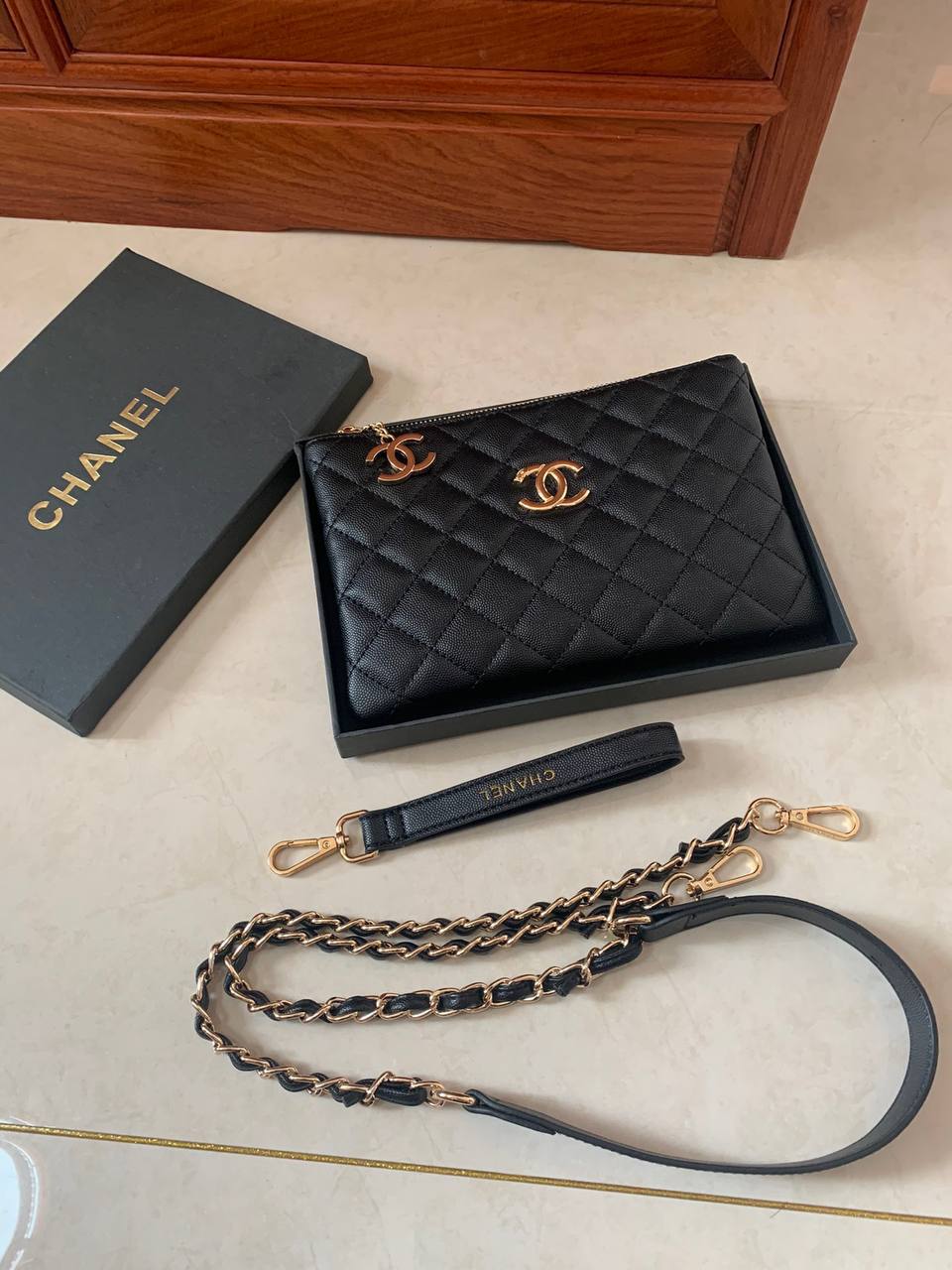 Original Chanel VIP Gift GWP Lipstick Pouch Crossbody Sling Bag, Women's  Fashion, Bags & Wallets, Cross-body Bags on Carousell