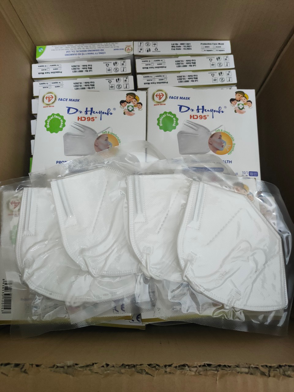 Com bo 60 cái khẩu trang hd95+ dr huynh