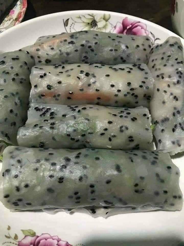 Bánh tráng mè đen phang rang
