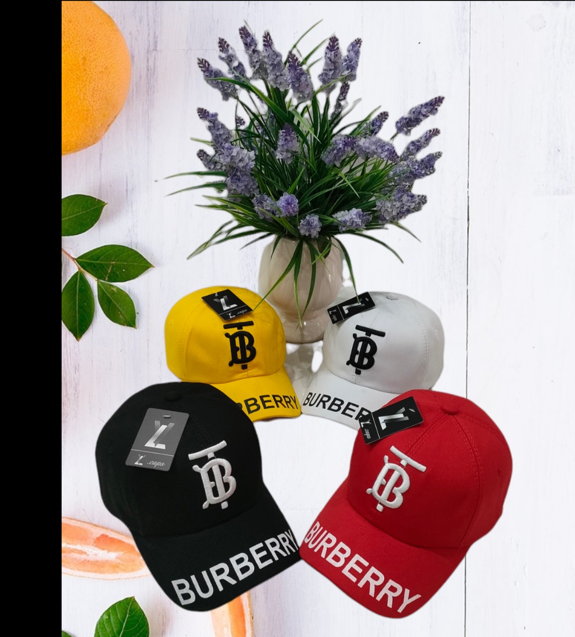 Mũ kết Burberry