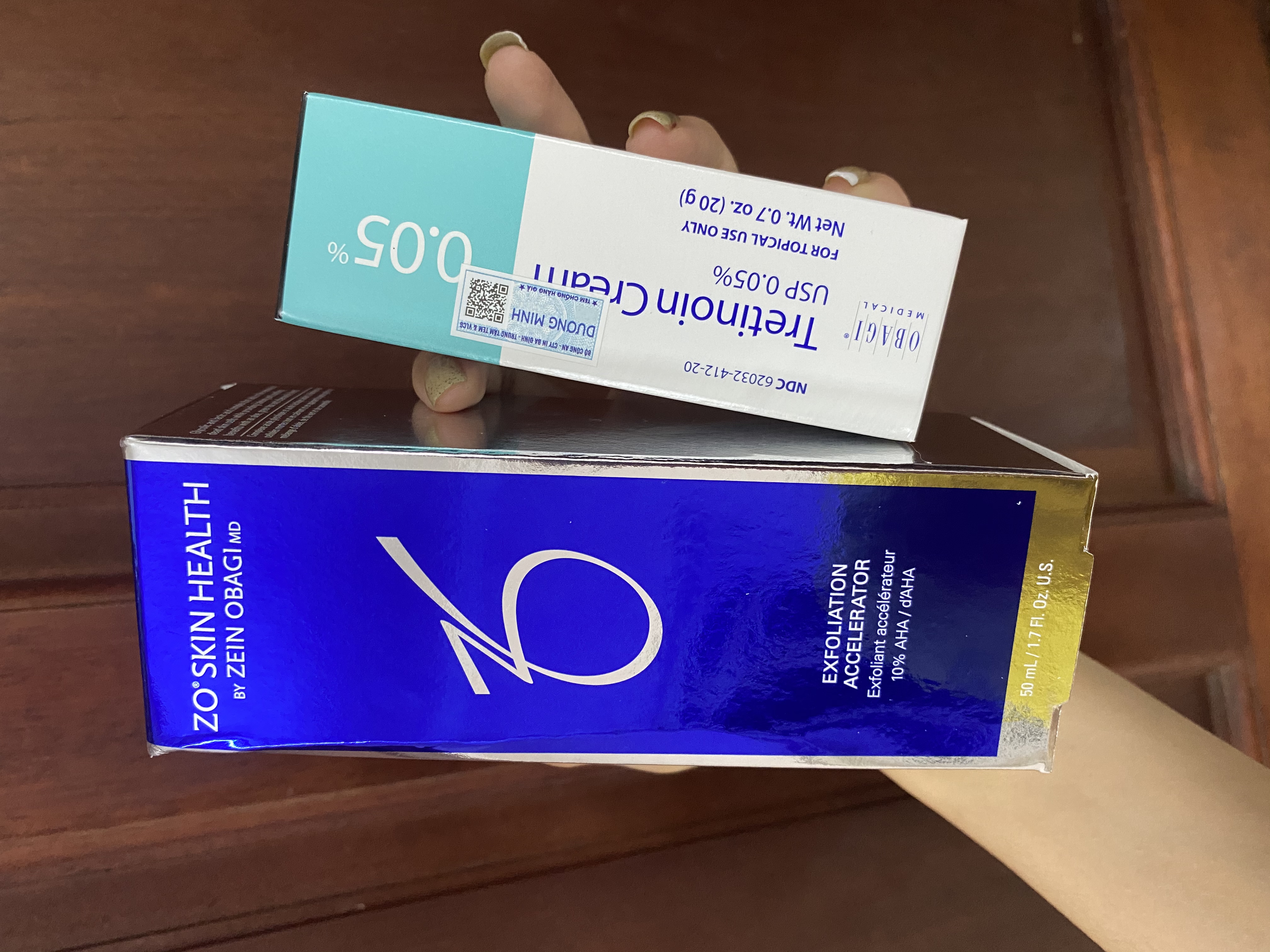 Tẩy da chết hoá học aha 10% zo skin health