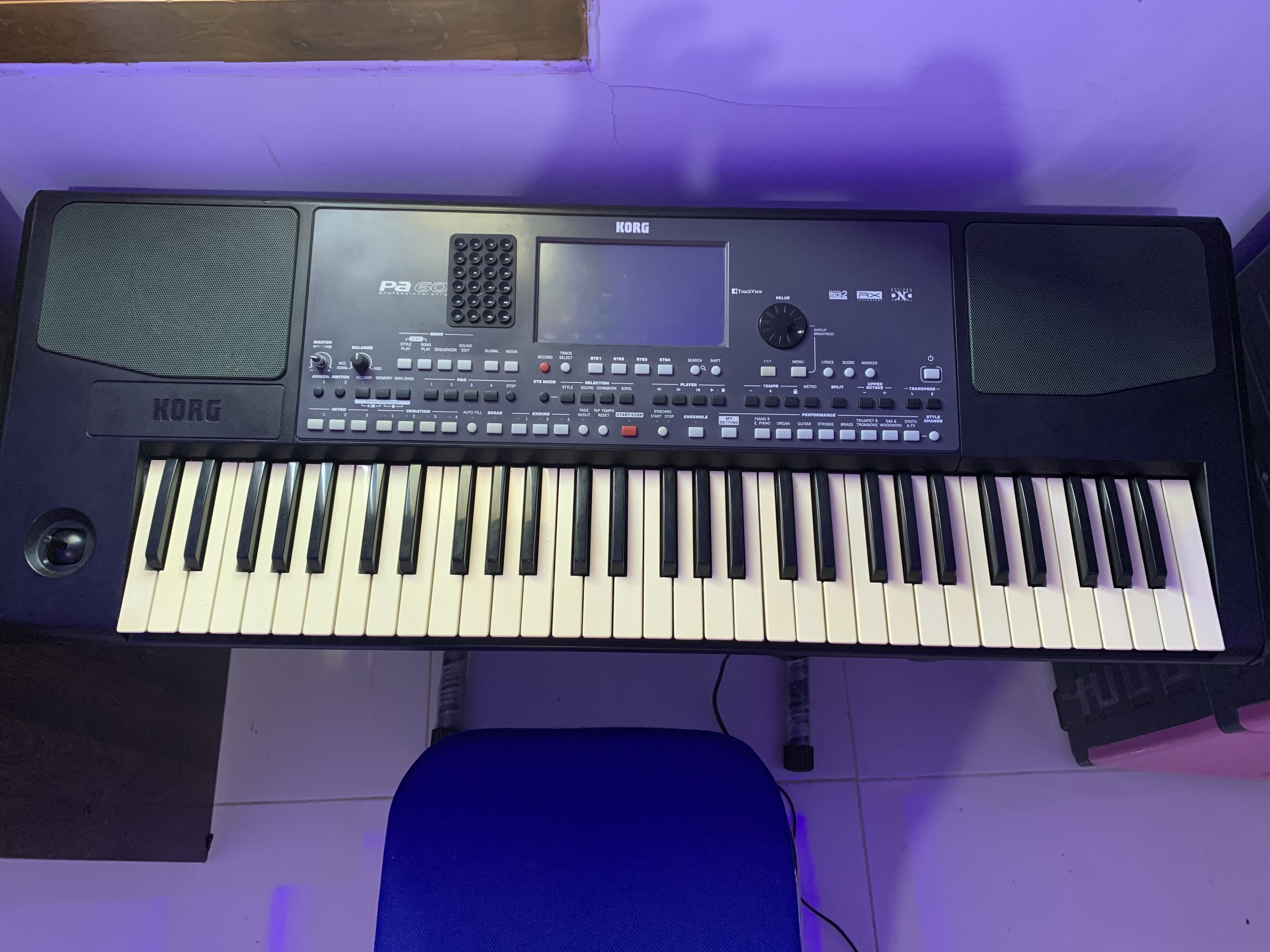 Korg pa 600