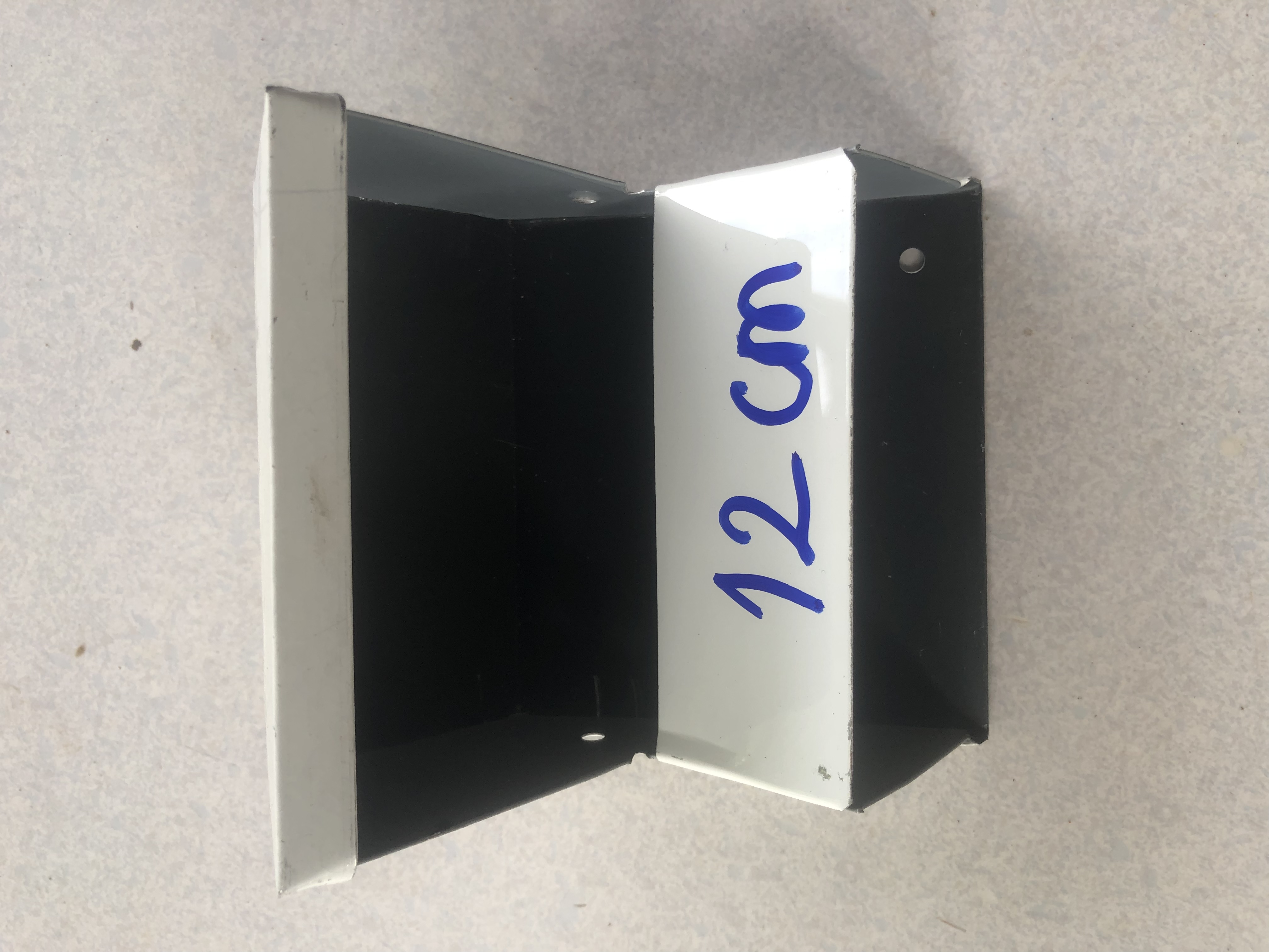 Máng ăn 12cm dành cho thỏ và thú cưng khác