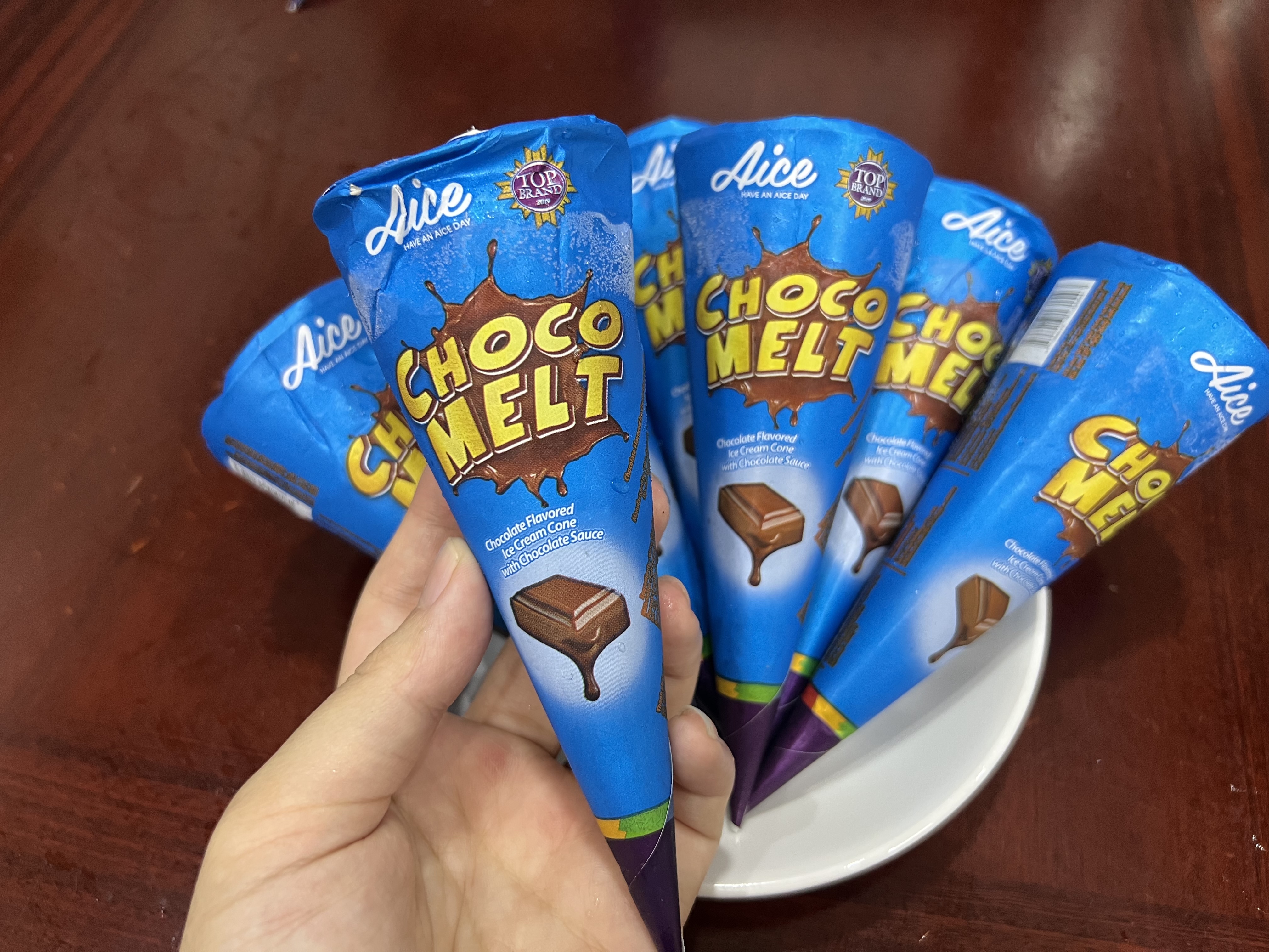 Kem Aice Ốc quế Singapore