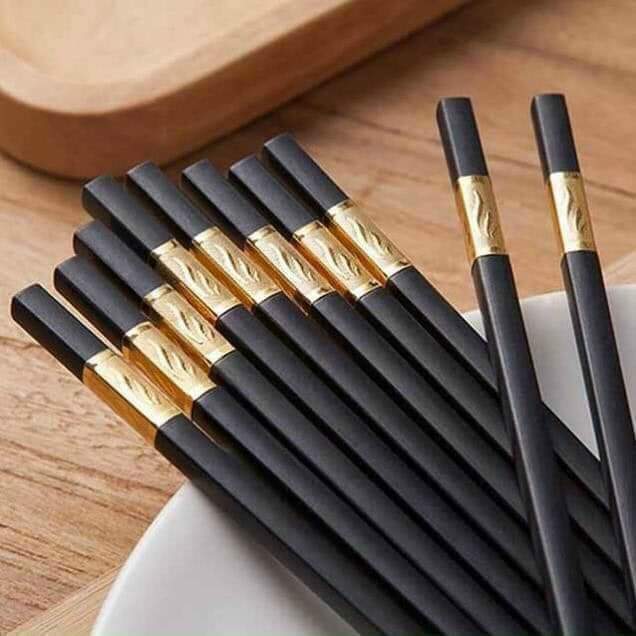 Hộp 10 đôi đũa mạ vàng Hàn Quốc