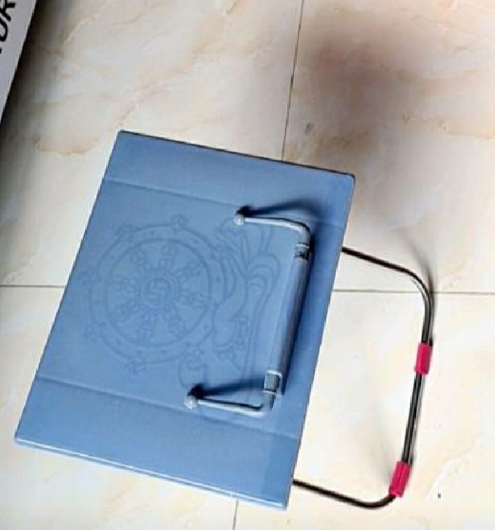 Kệ Nhựa Đọc Kinh chân inox Lam