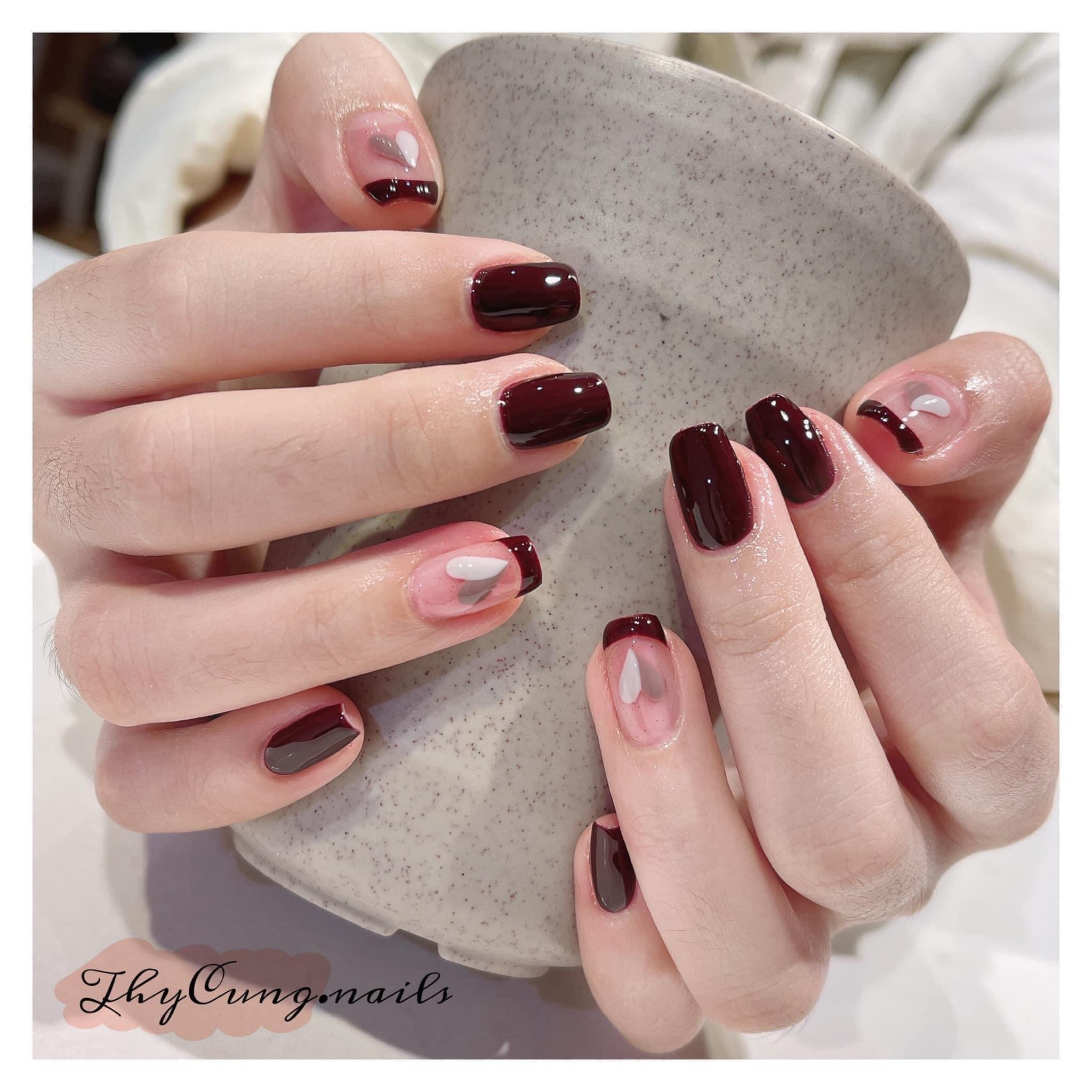 Nailbox đỏ đun xà cừ basic sang trọng