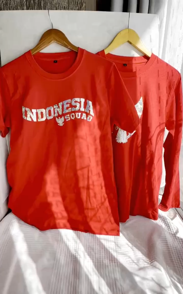 Kaos Indonesia 17 agustus 2024 79 tahun kemerdekaan dirgahayu baju katun Garuda merah putih pria wanita anak couple keluarga family terbaru DEKAOS SHOP 3017 hologram