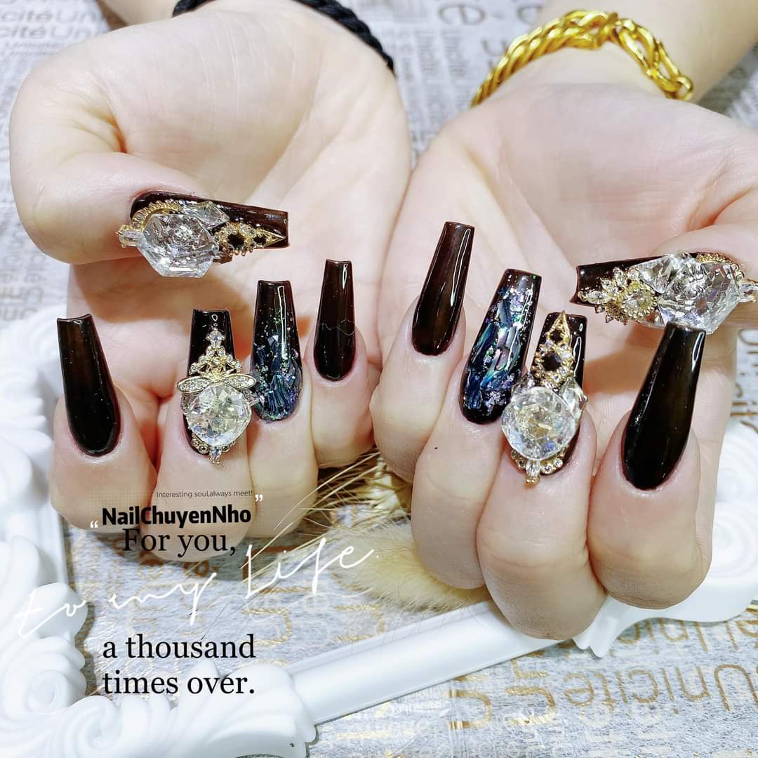 Móng thiết kế - nail box.
