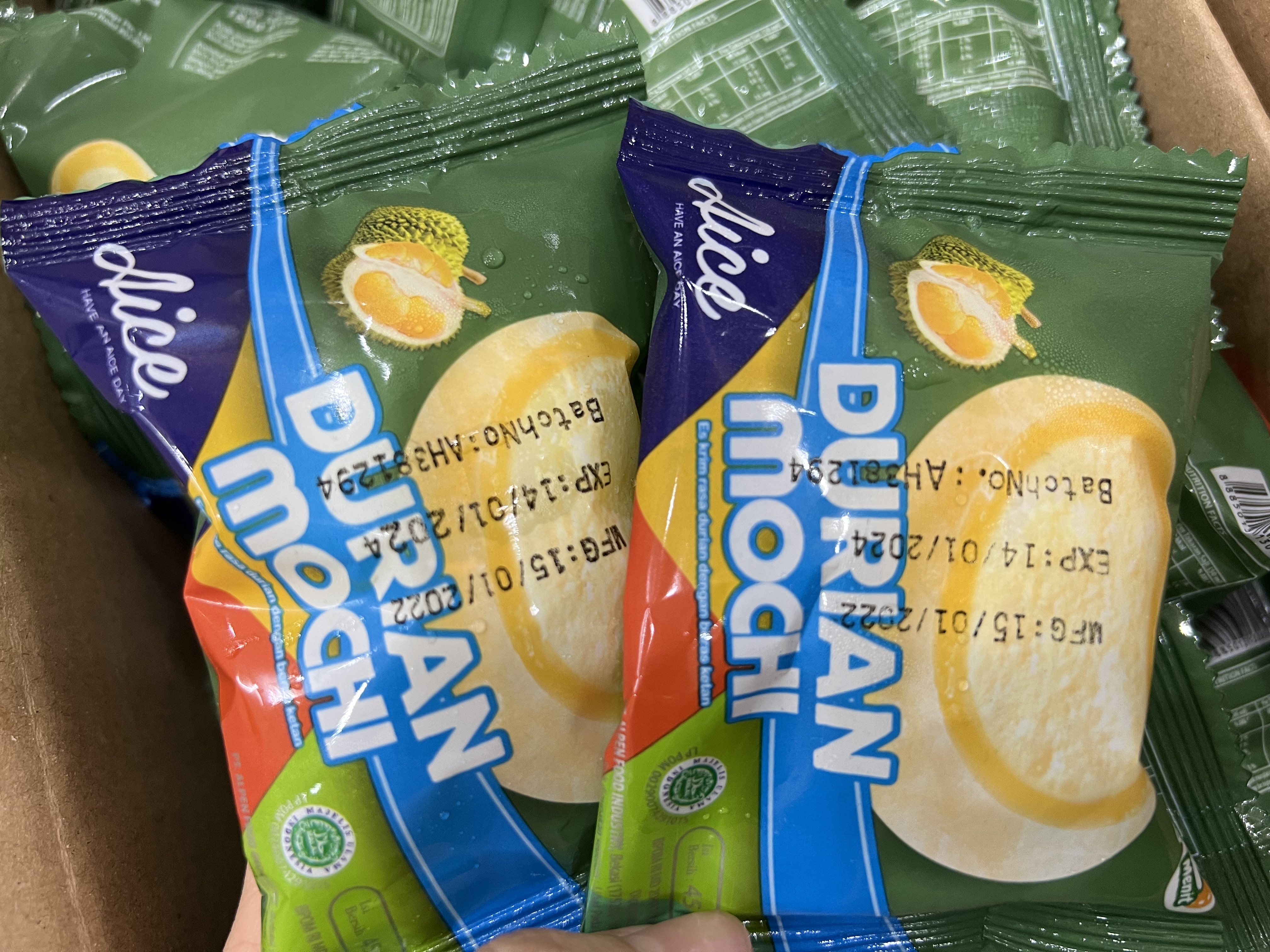 Kem mochi sầu riêng