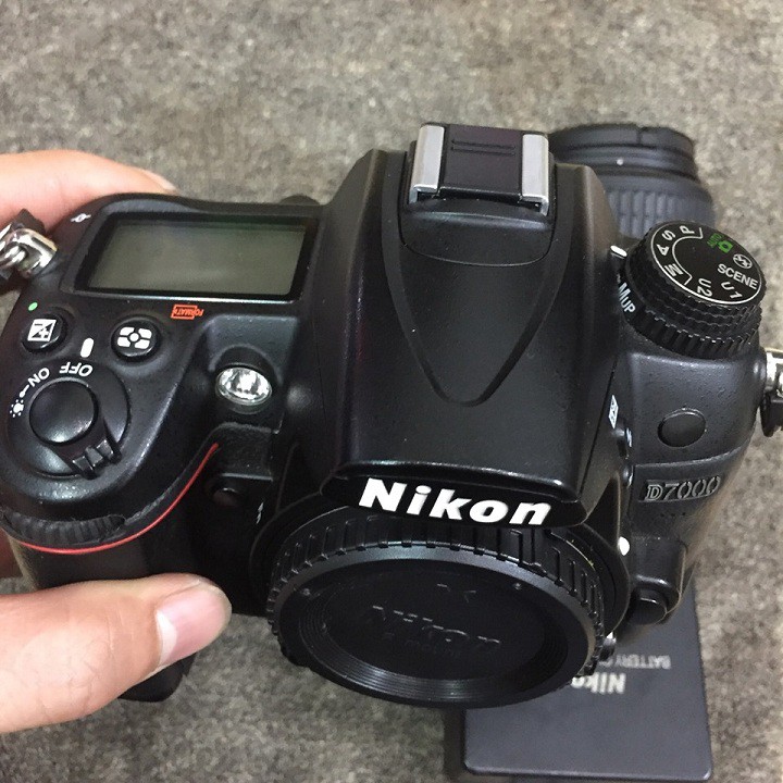 Máy ảnh nikon d7000 kèm kít 18-55 vr