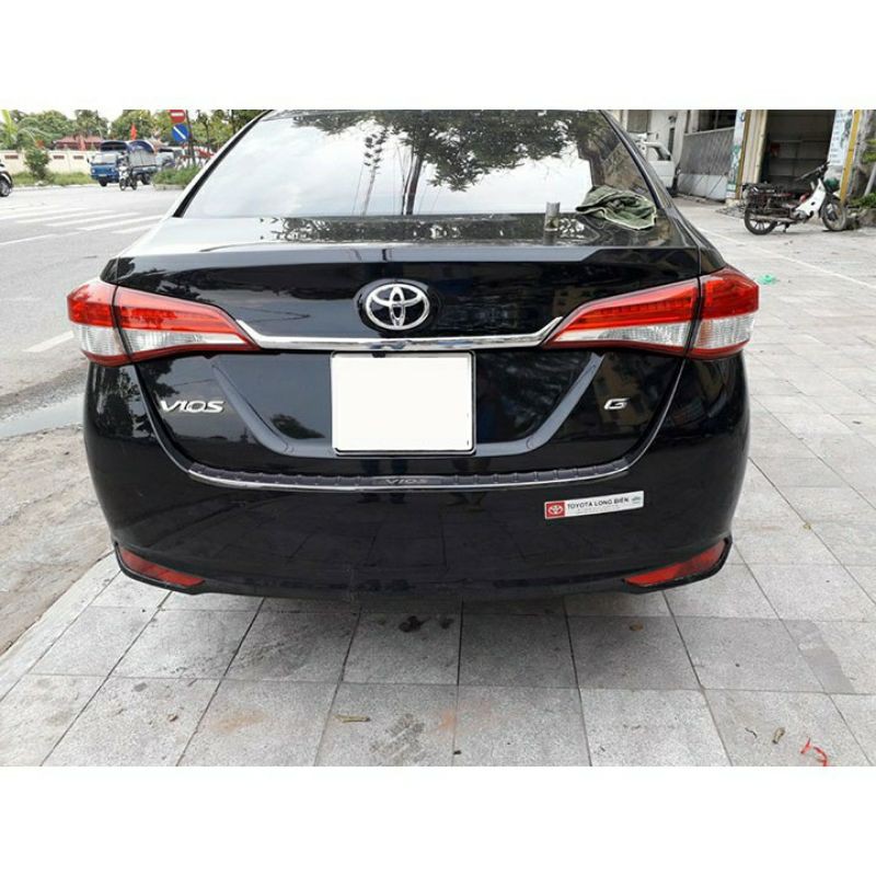 Ốp tay mở cốp xe Vios 2019 2020 2021 Mẫu Mạ Crom  cao cấp