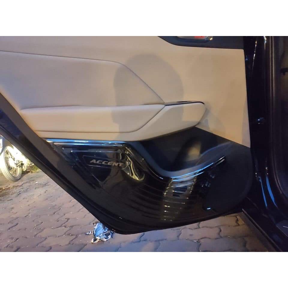 Bộ 4 Ốp Tapli Cửa Xe Hyundai Accent 2018 2019 2020 2021 2022 tặng kèm thêm keo 3.M