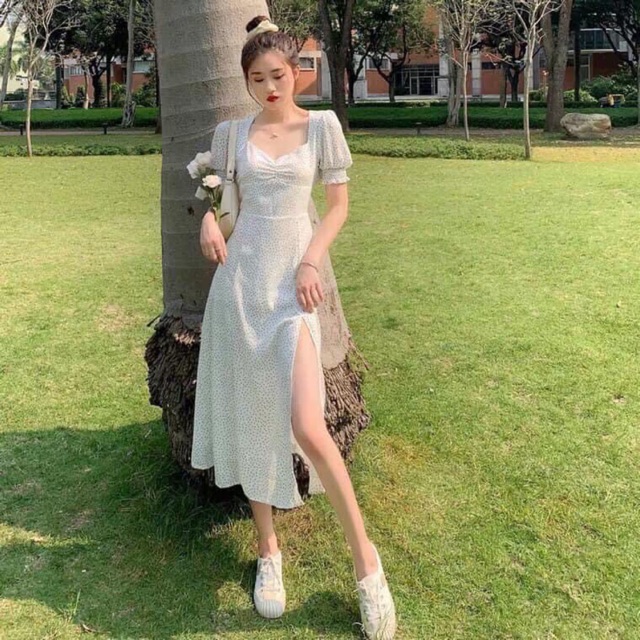Đầm bi rối nhúng ngực