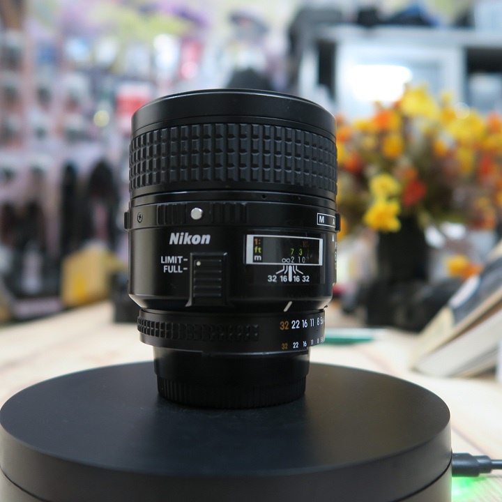 Ống kính nikon d 60f2.8 micro