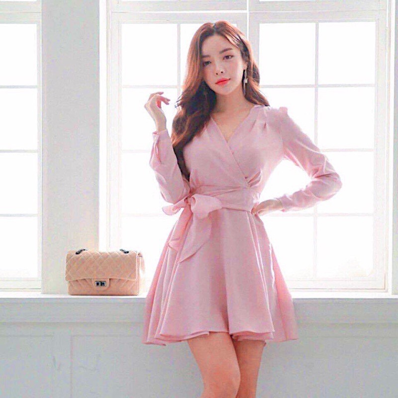 Đầm hồng cột eo tay dài