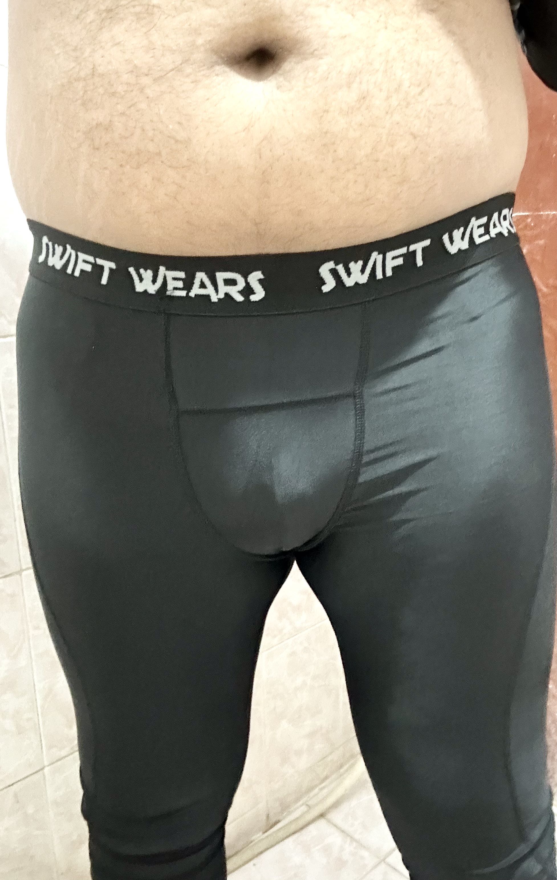 Swift Wears Men's Gym Fitness Yoga Compression Tights Wear Pant Leggings