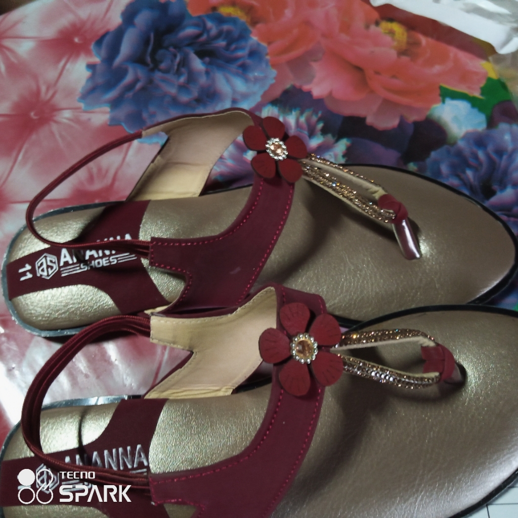 Fashionable Ladies Belt Sandals