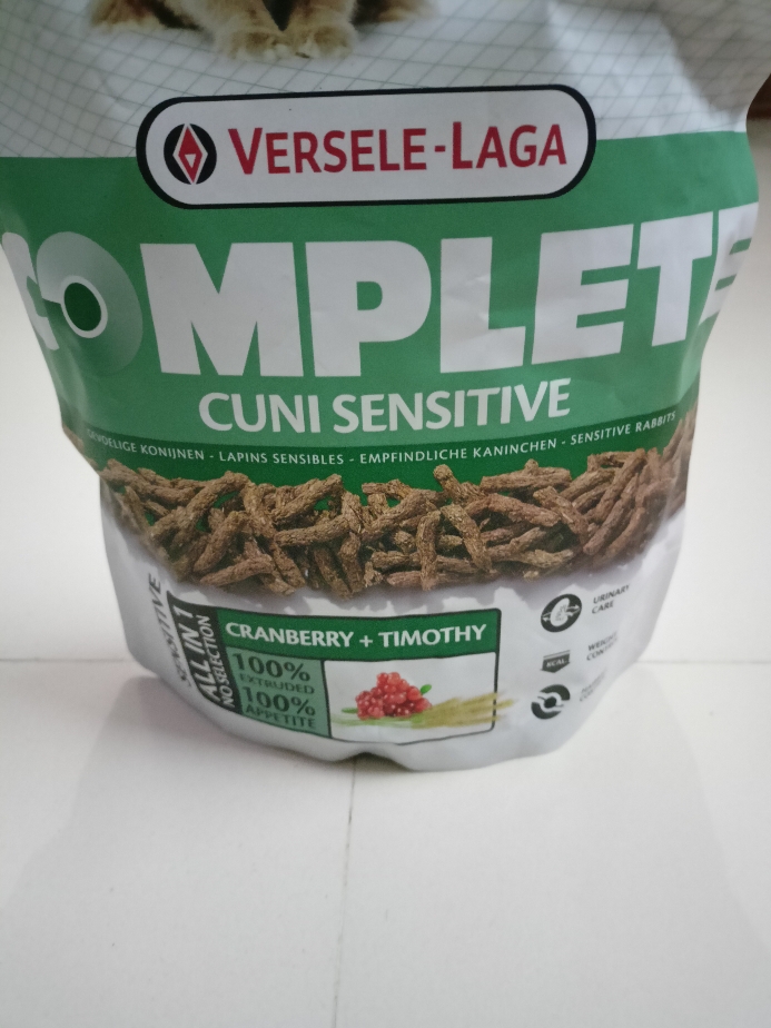 Versele Laga Cuni Junior Complete for Young Dwarf and Home-bred Rabbits 8kg  - Rabbit Food