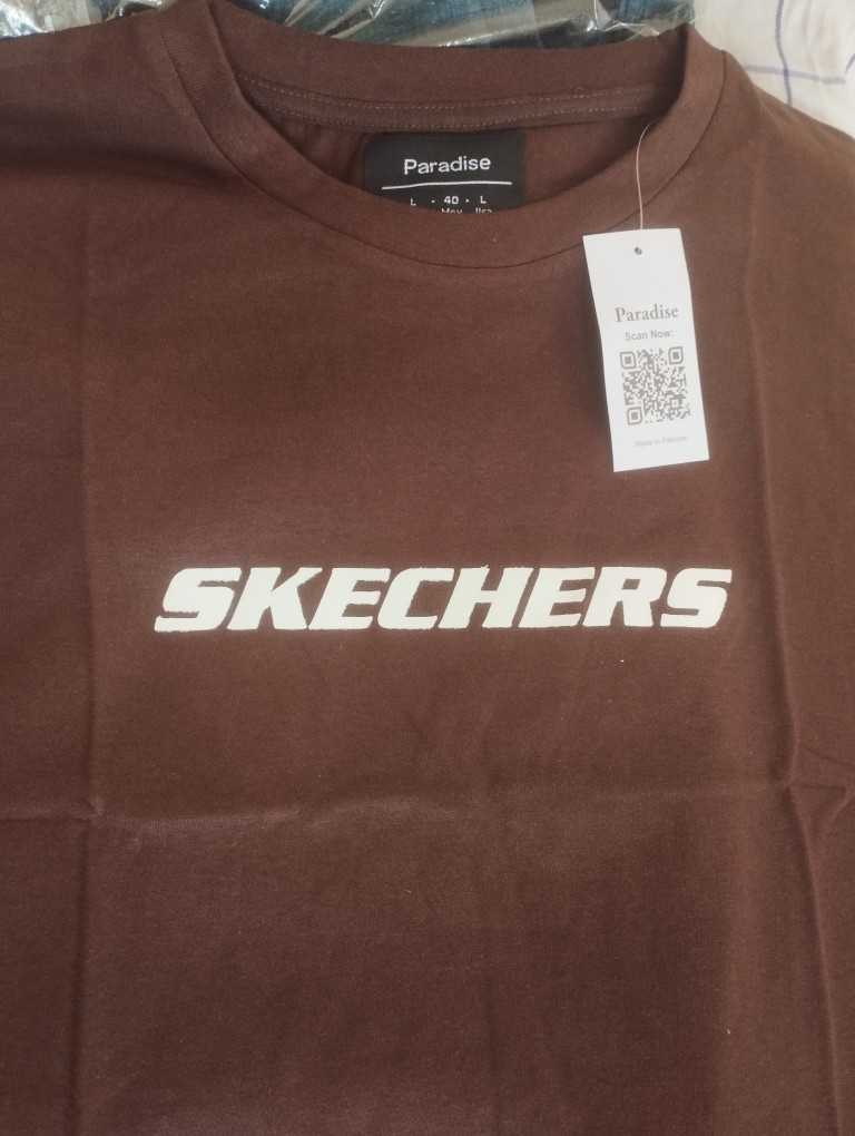 Skechers t shirt sale brown