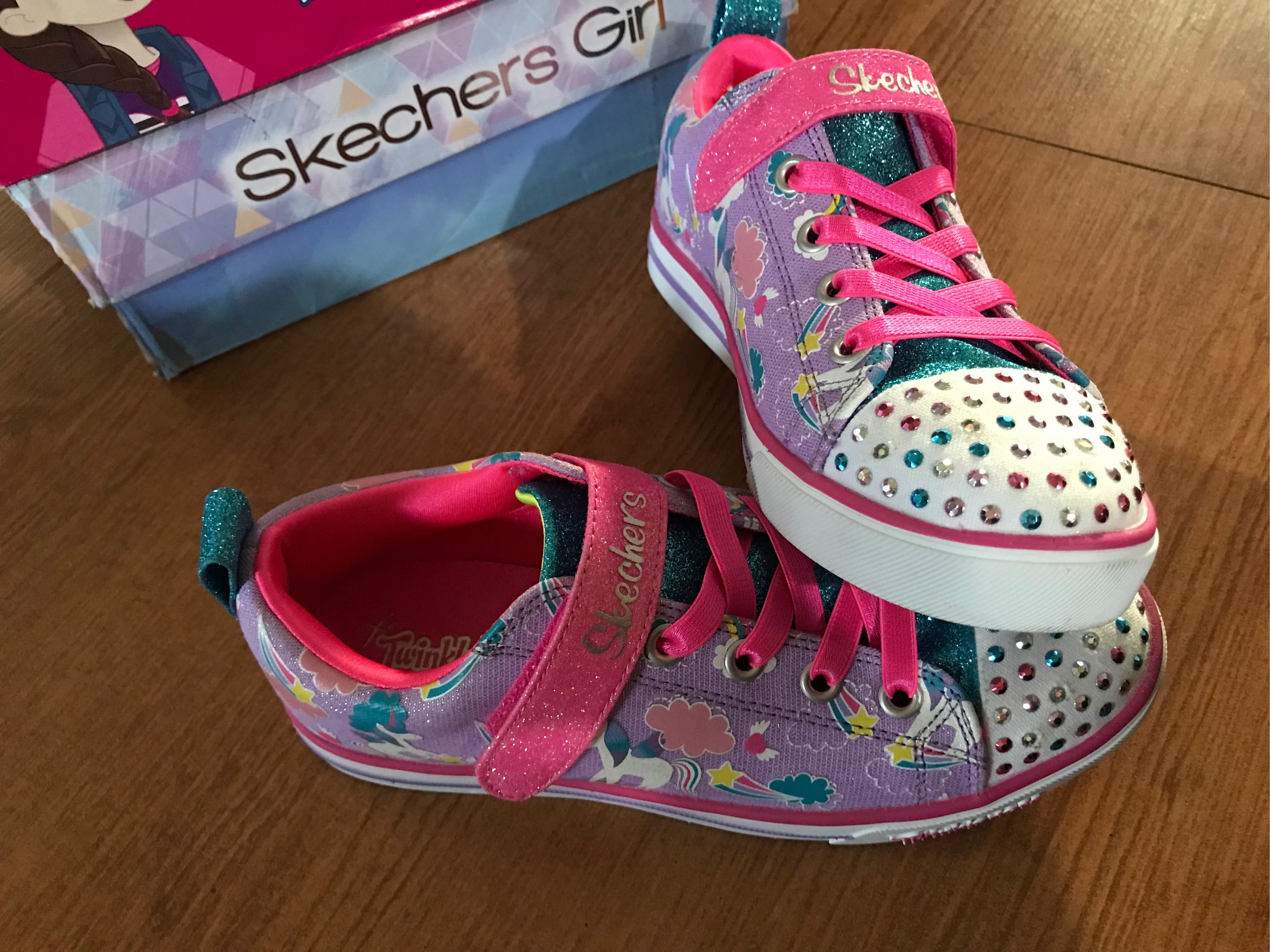 Skechers kids' sparkle lite-magical rainbows clearance sneaker