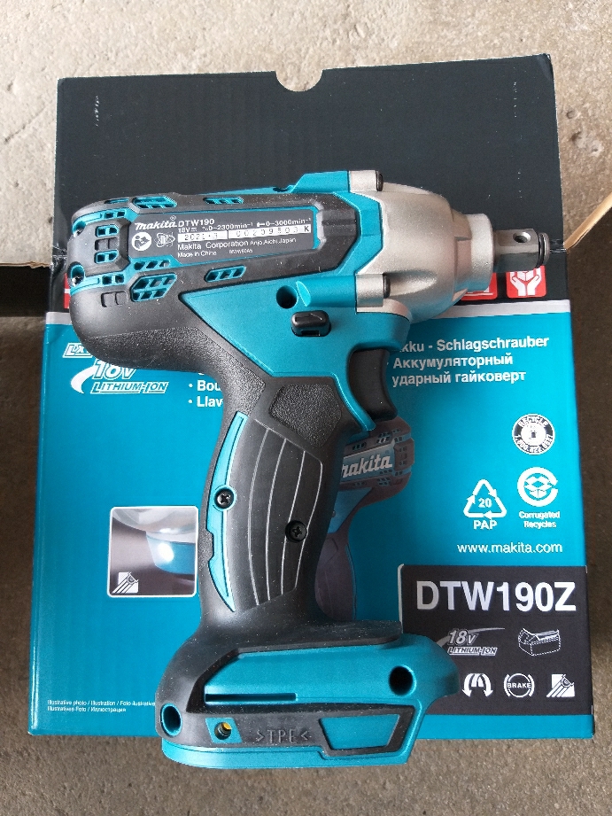 MAKITA DTW190Z บล็อกไฟฟ้าไร้สาย MAKITA DTW190 1/2 นิ้ว (190