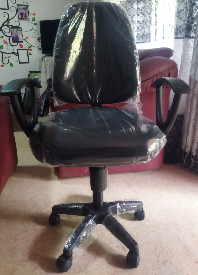 Office chairs store online olx