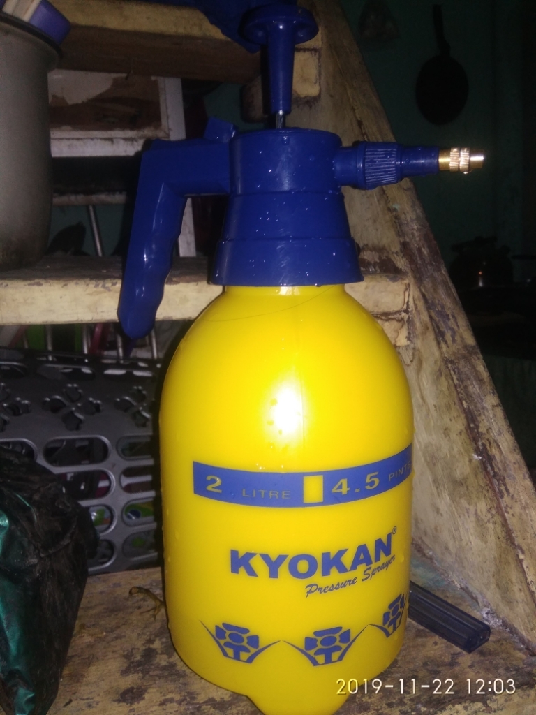 Semprotan Air Mandi Burung 2 Liter Kyokan Smrb2rj Lazada Indonesia