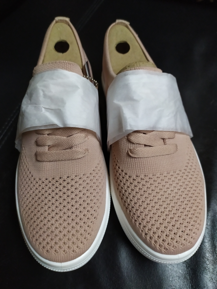 skechers poppy day to day