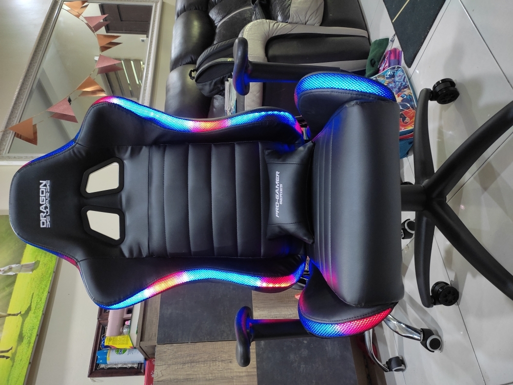 DRAGON WAR】Full Spectrum RGB Lighting effect Gaming Chair Full