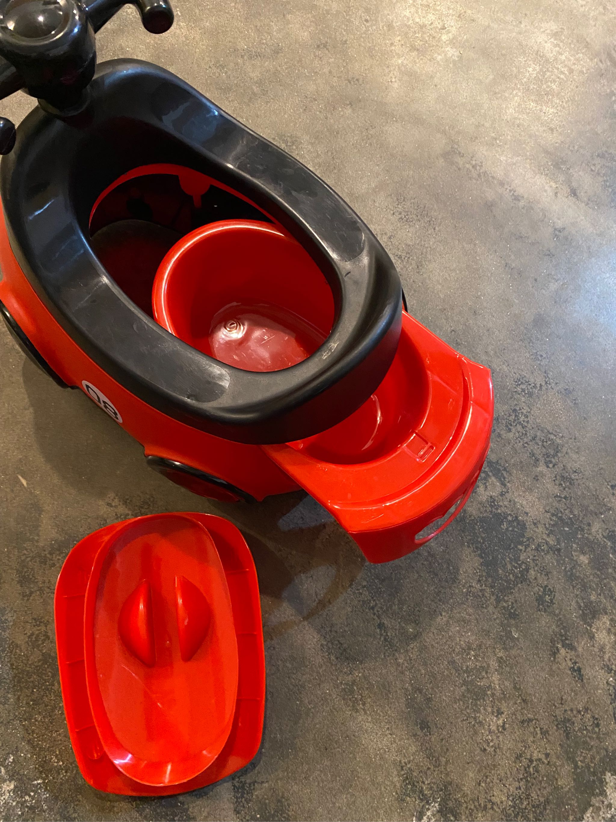 Race car hot sale potty chair