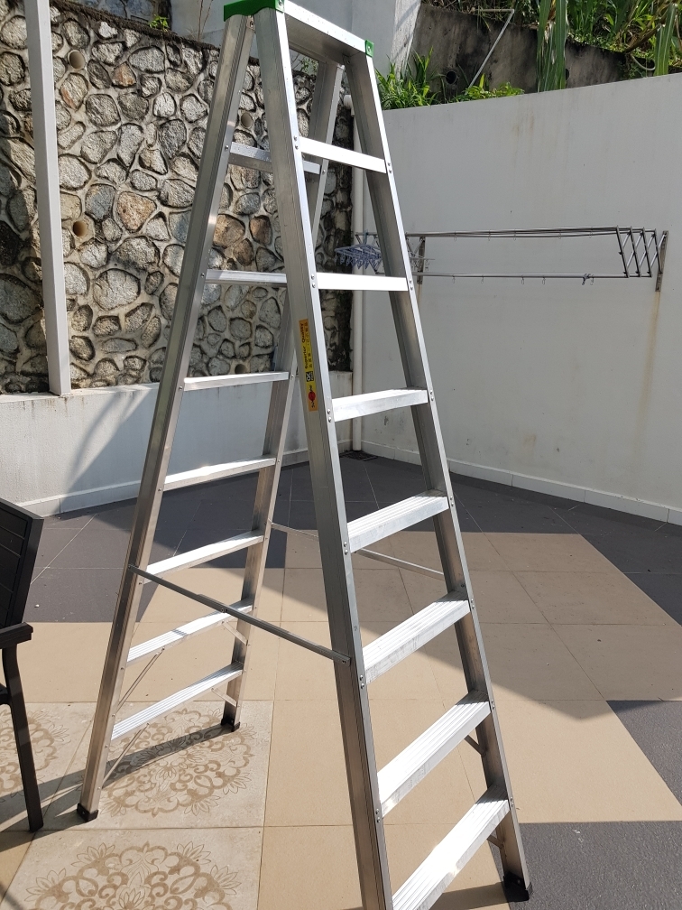 SUMO king EXTRA Heavy Duty Hardness Aluminium Double Sided Ladder