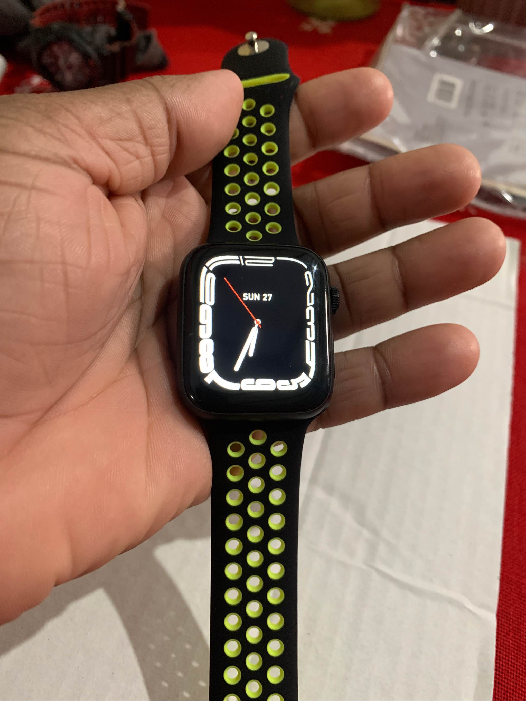 Apple watch series 6 nike strap hot sale