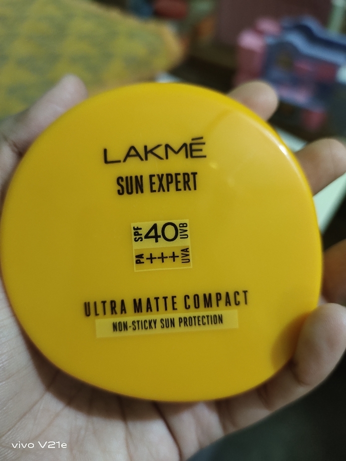 Poudre Compacte LAKMÉ Soleil Expert SPF 40 PA+++ - Finition Ultra Mate, 7g | Sans Cruauté