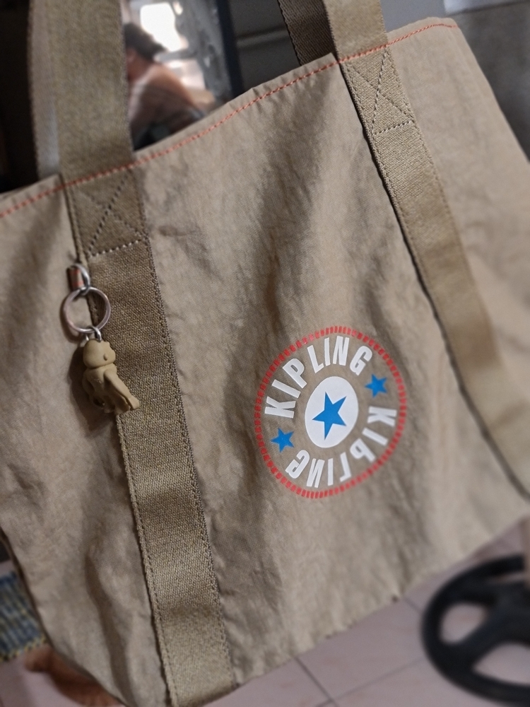 kipling hye tote bag
