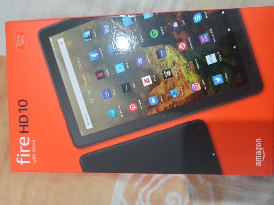 Tablette Alexa  Kindle Fire HD 10 32 Go neuve - 11ème génération -  Noire 840080509594