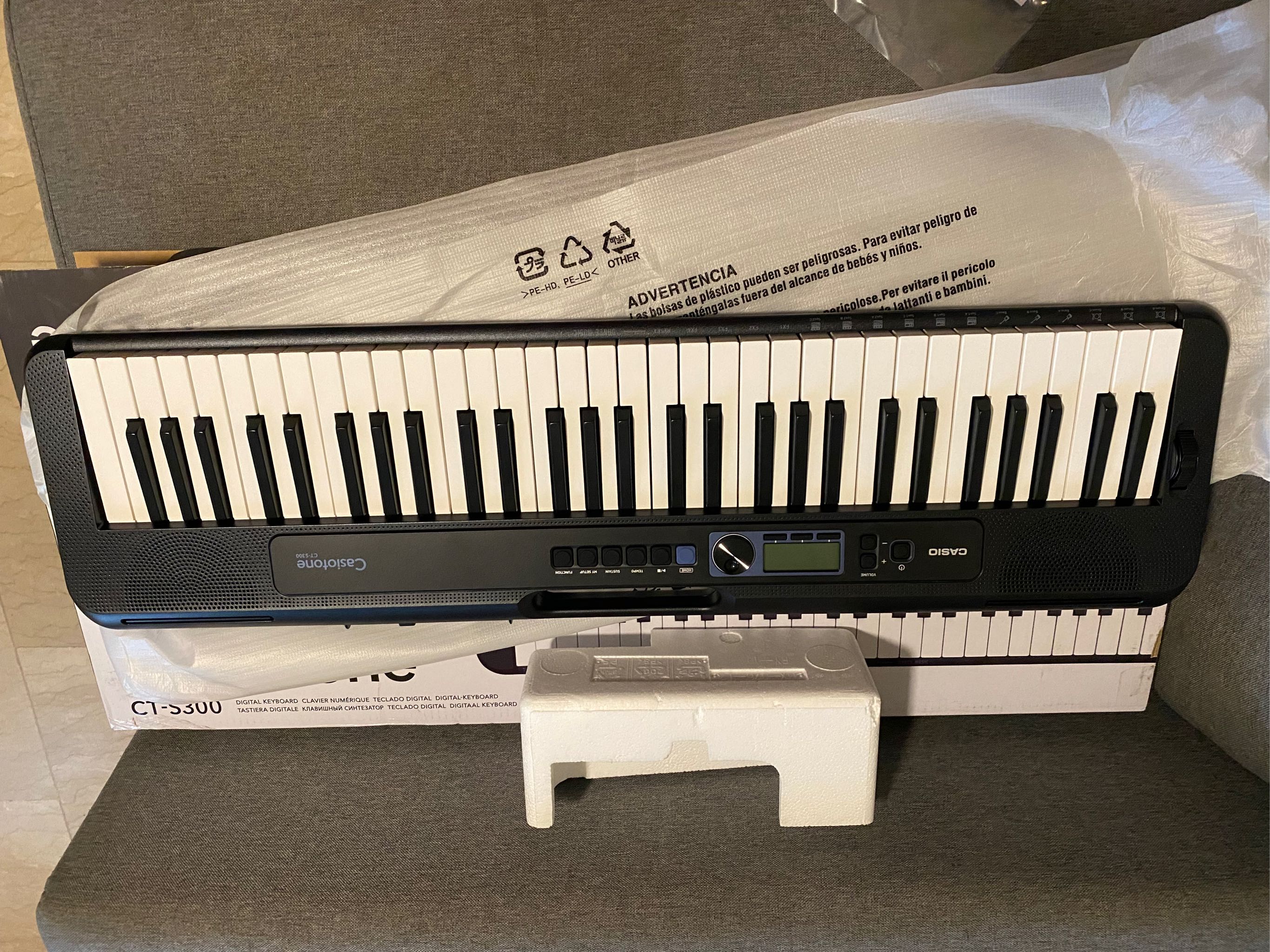 Casio CT S300 FA 61 Keys Slim Casiotone Keyboard Black includes