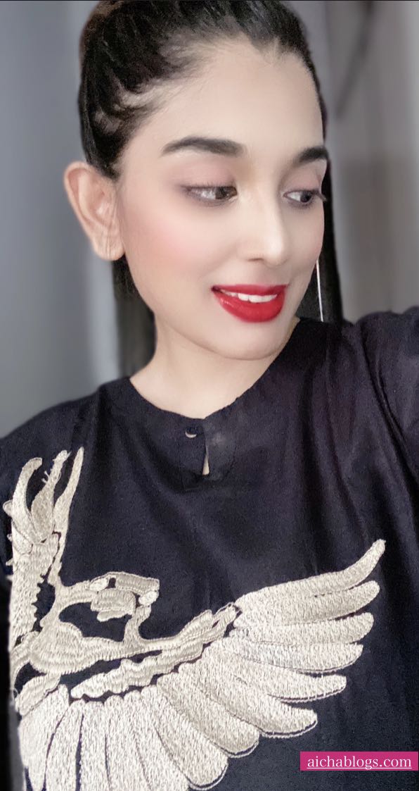  Daraz Select Women Embroidered Cotton Kurti