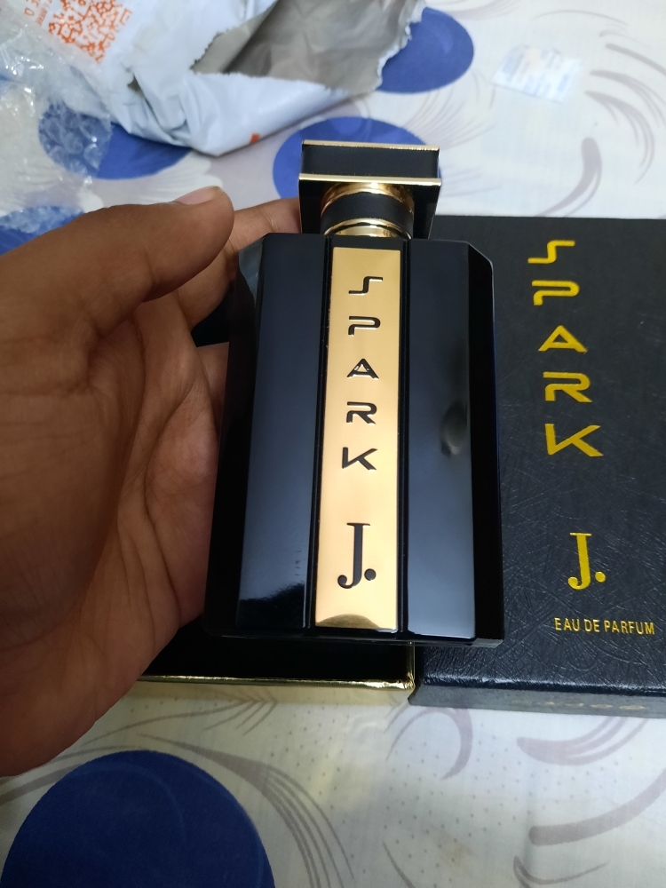 spark perfume junaid jamshed price